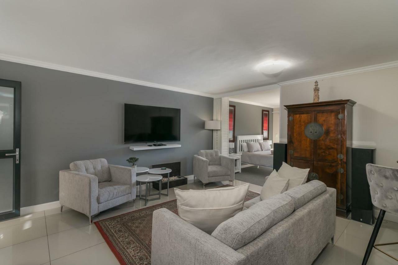 Blue Moon Apartments Knysna Eksteriør billede